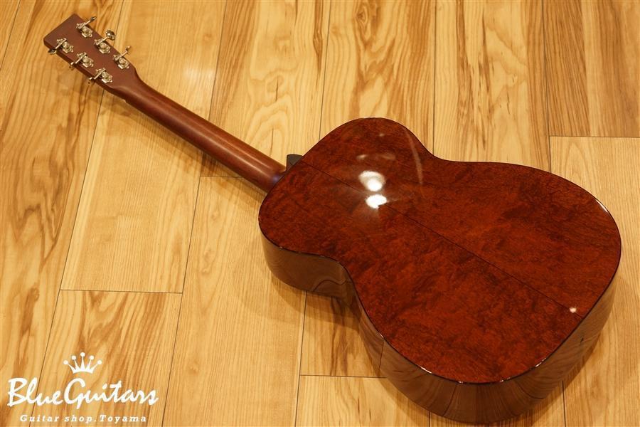 Martin CTM-00 Style18 Quilted Mahogany (00-18QM) | Blue Guitars