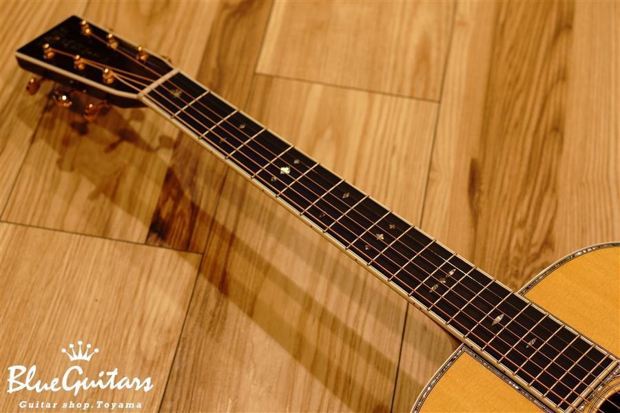 神宮寺　Martin 000-42 2022年製　ほぼ新品 神宮寺様専用 Martin 000-42 2022年製 ほぼ新品 ギター