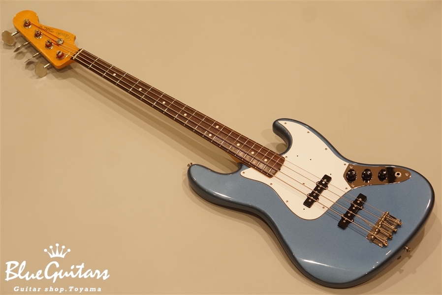 Fender JAPAN JB62-83US - OLB | Blue Guitars Online Store