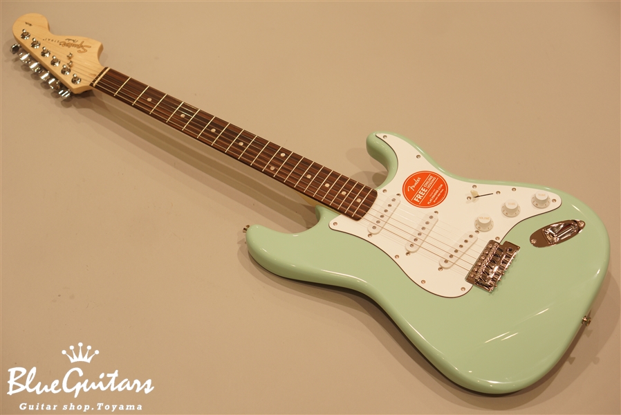 Squier by Fender Affinity Series Stratocaster - Surf Green