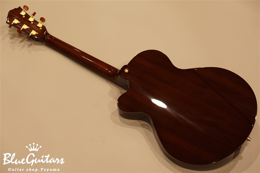 Crews Maniac Sound ES-1500C | Blue Guitars Online Store