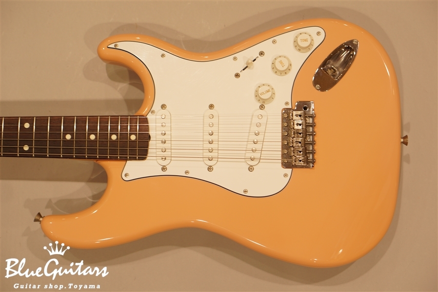 即決値引き！FENDER JAPAN ST62m-us 希少なミディアムスケール Fender