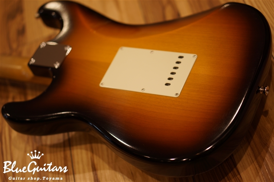 g7-ST Type1 - Faded 3-Tone Sunburst