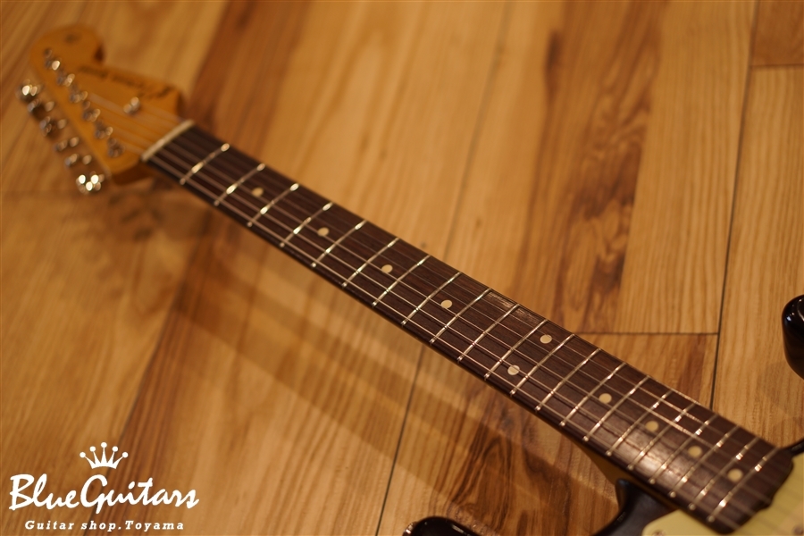 g7-ST Type1 - Faded 3-Tone Sunburst