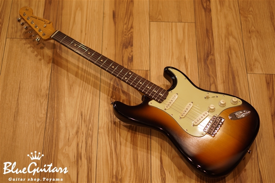 g7-ST Type1 - Faded 3-Tone Sunburst