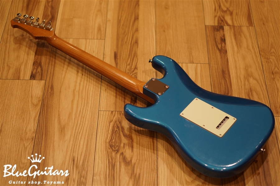 ST classic - Light Relic / Quartersawn & Roasted Maple Neck / Amalfitano P.U.- LPB(All Lacquer)