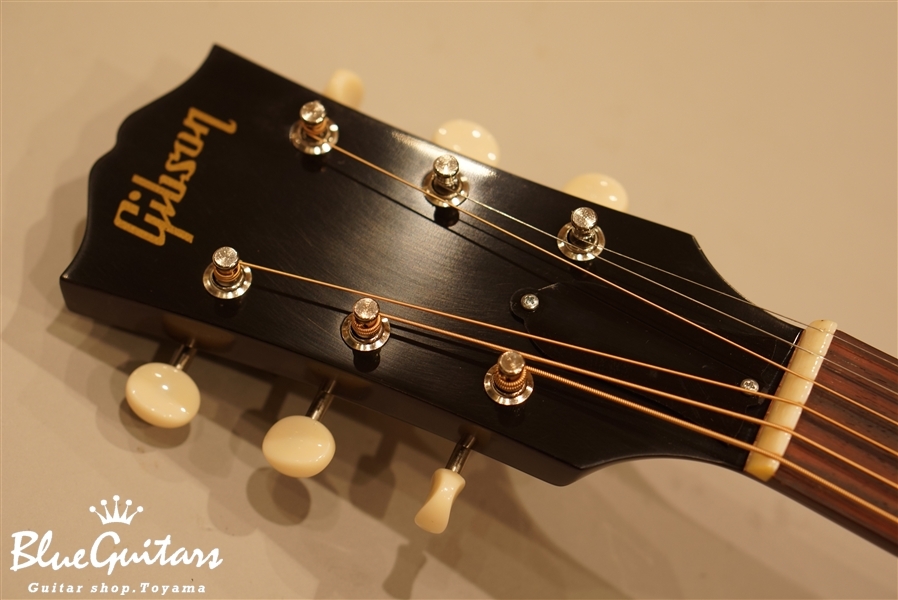 Gibson 1966 J-50 ADJ - Antique Ntural | Blue Guitars Online Store