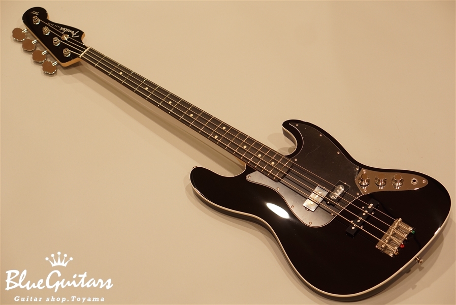 Fender - Japan Exclusive Aerodyne Jazz Bass - Black | Blue Guitars