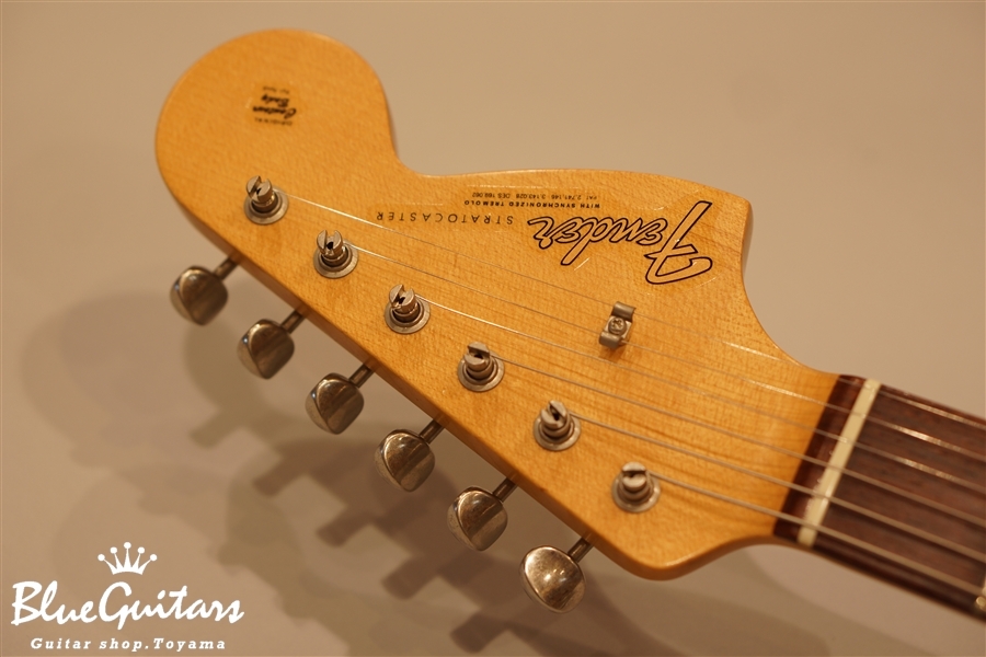 Fender Custom Shop Master Built 1966 Stratocaster Closet Classic Shoreline  Gold by Dennis Galuszka | Blue Guitars Online Store