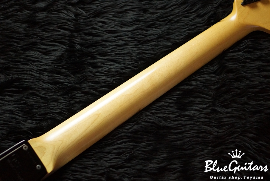 Crews Maniac Sound solution R7 Ash - Black Burst | Blue Guitars