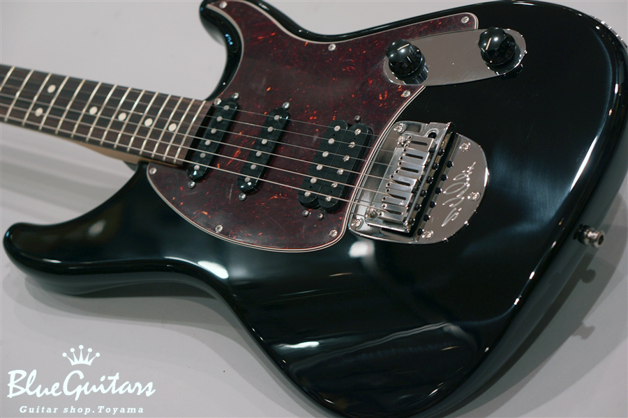 Sergio Vallin Signature Guitar - BLACK