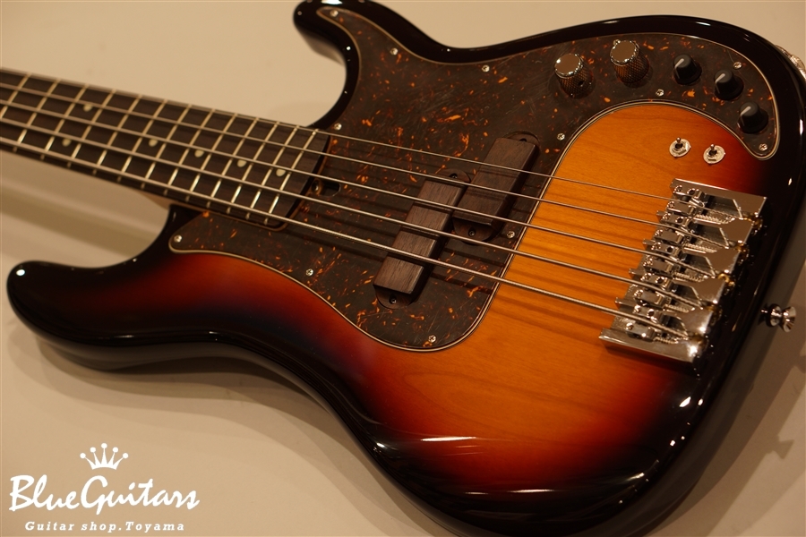 Xotic XP-1T 5st Alder/R - 3 Tone Burst | Blue Guitars Online Store