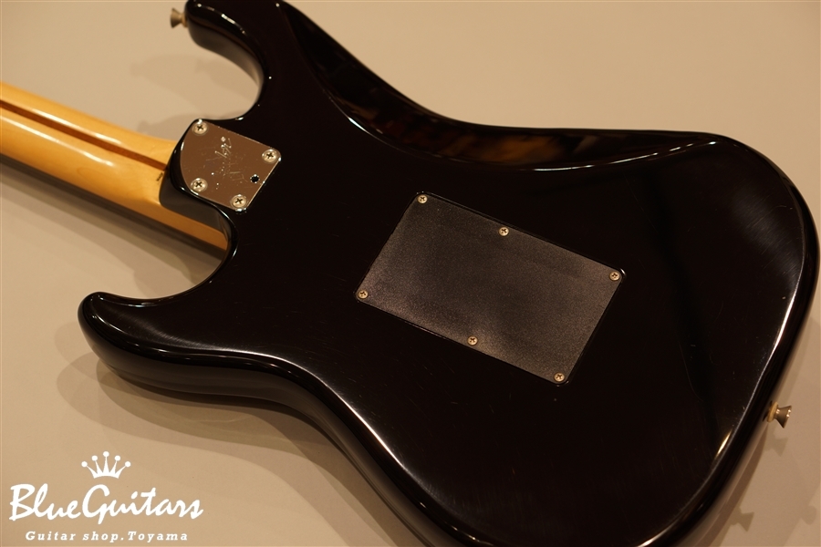 Fender JAPAN STR-650 - Black | Blue Guitars Online Store