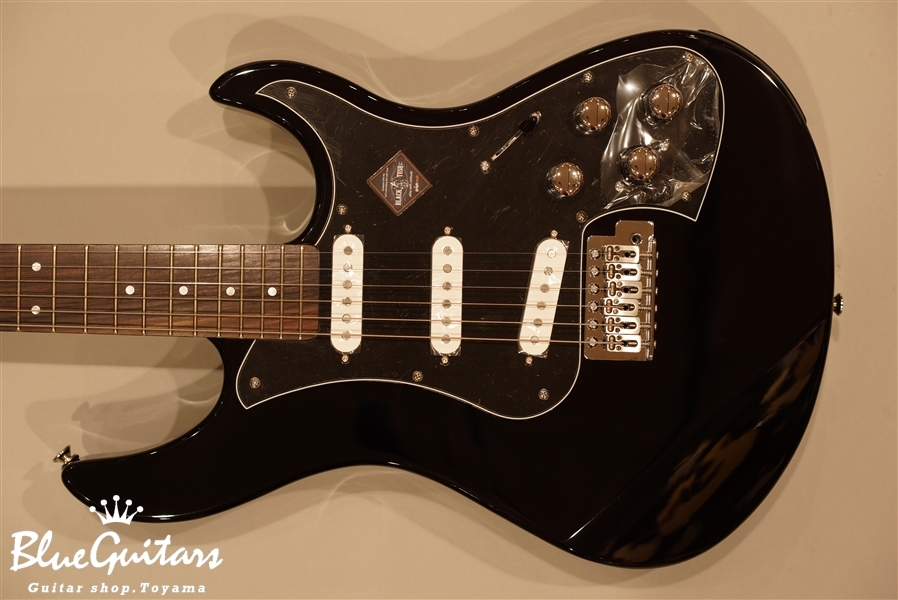 LINE 6 Variax Standard - Midnight Black | Blue Guitars Online Store