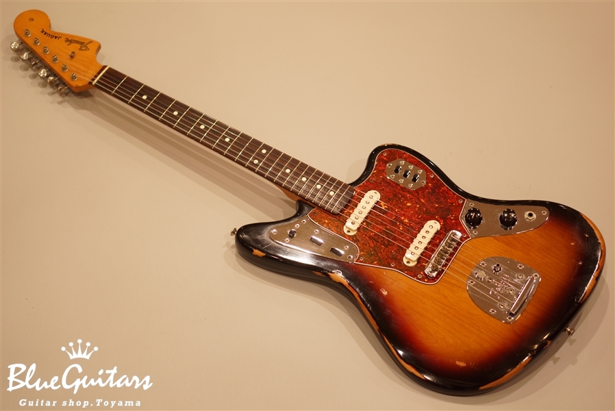 Fender USA American Vintage 1962 Jaguar - 3-Color Sunburst | Blue
