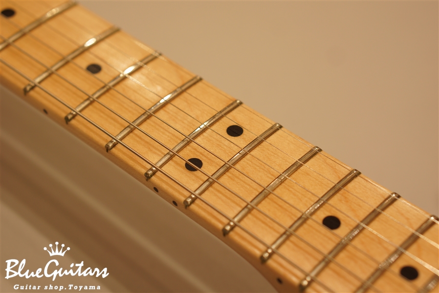 Fender USA Highway One Stratocaster - 3-Color Sunburst | Blue 