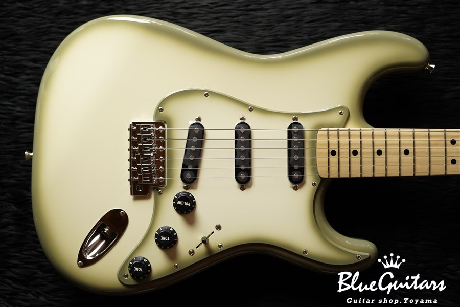 Fender Limited Edition Made in Japan Antigua Stratocaster | Blue
