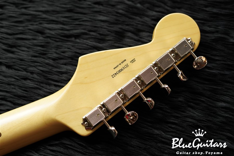 Made in Japan 2019 Limited Collection Stratocaster - Ice Blue Metallic