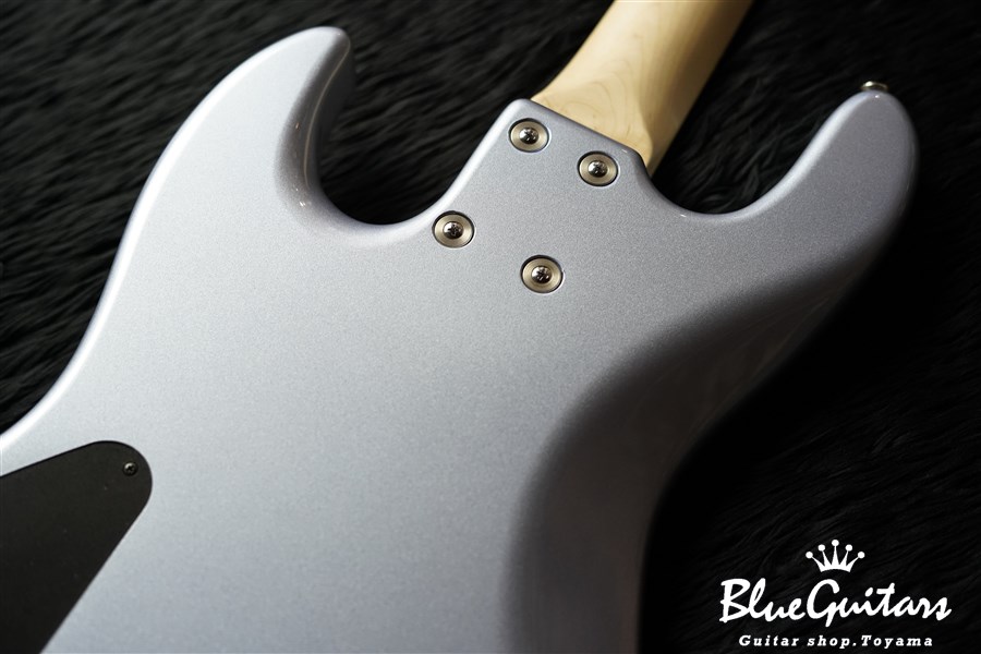 Sadowsky Metroline Express RV4E - Blue Ice Metallic | Blue Guitars