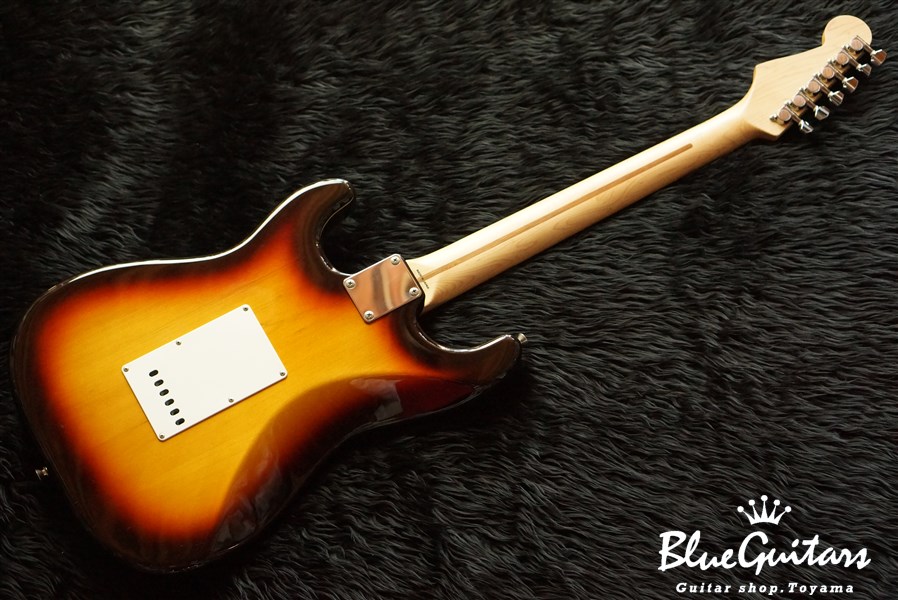 A798⭐︎メンテ済 Fender Japan ST- 57 2TS 89〜90年 Fender JAPAN 1988年製 STD-57 - 2TS | Blue Guitars Online Store