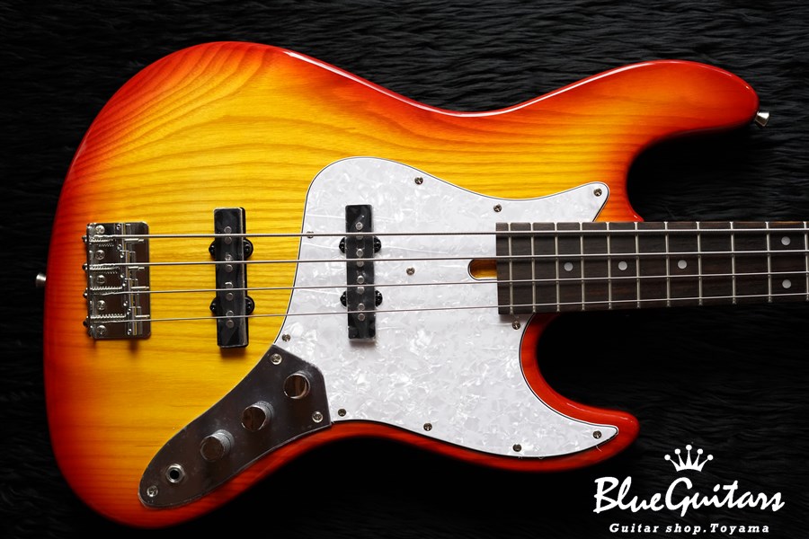 ☆Bacchus バッカス エレキベース WJB-400R-ASH CS (管理：3784）