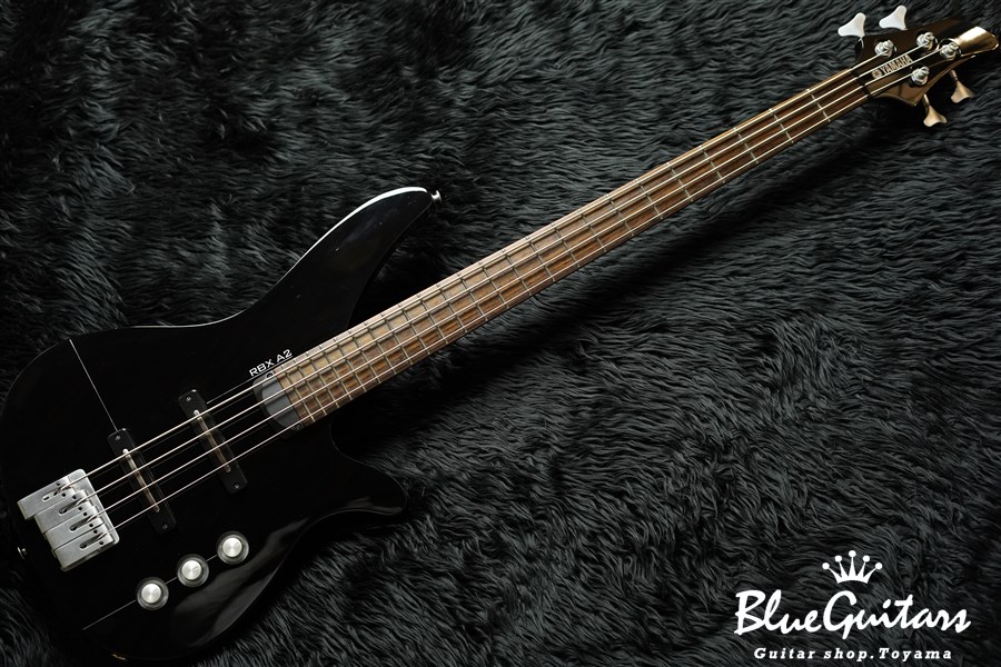 YAMAHA RBX4A2-JBL | Blue Guitars Online Store