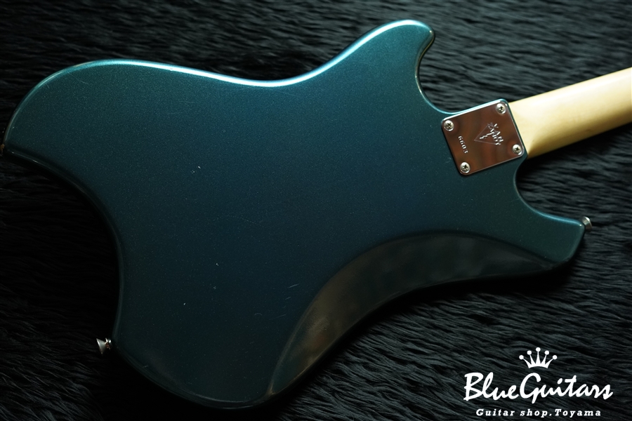 Vanzandt Broken Arrow - Lake Placid Blue | Blue Guitars Online Store