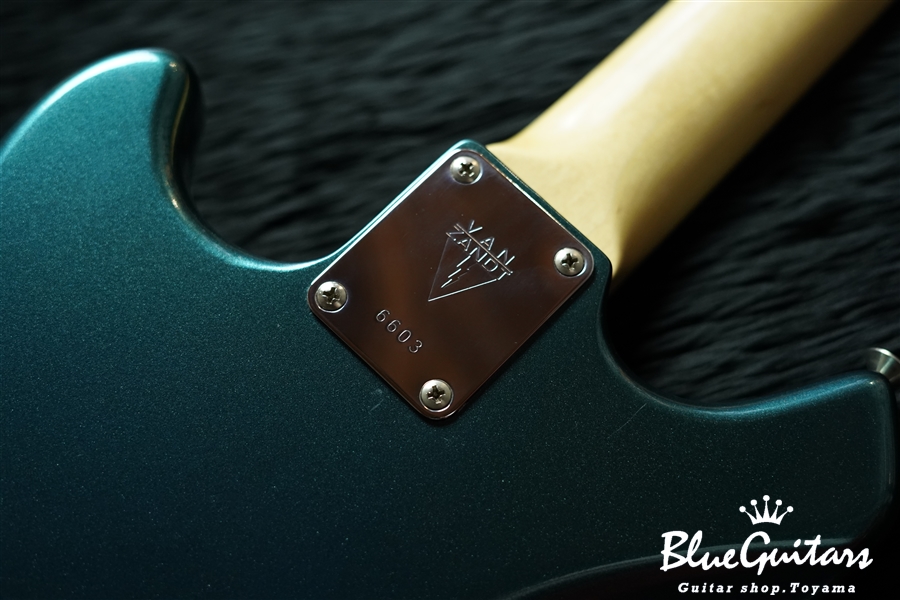 Vanzandt Broken Arrow - Lake Placid Blue | Blue Guitars Online Store