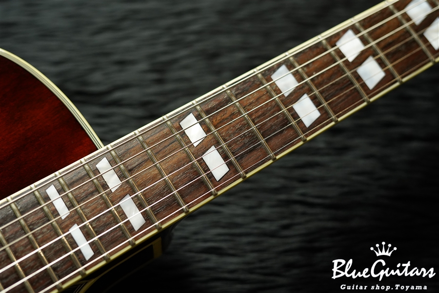 Eastman AR-175CE Thin Body P-90 - Antique Red | Blue Guitars