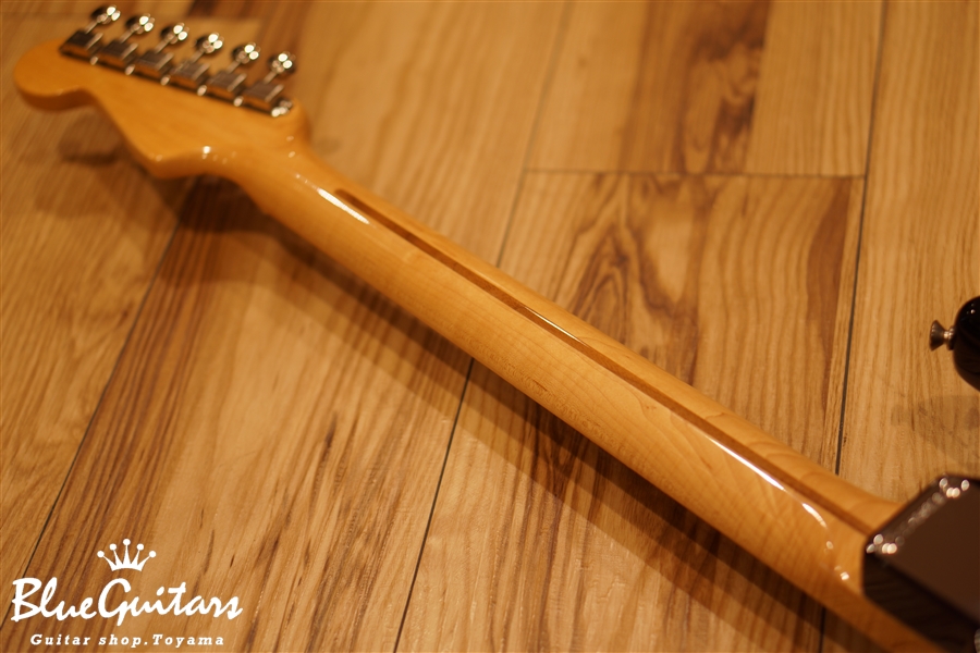 American Vintage 1954 Stratocaster - 2-Color Sunburst