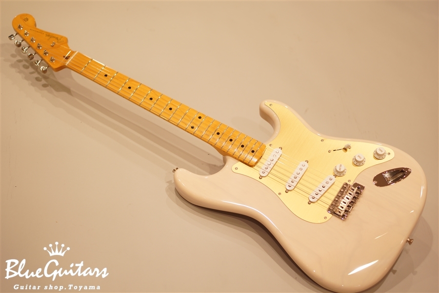 Fender JAPAN ST57-TX/ALG - USB | Blue Guitars Online Store
