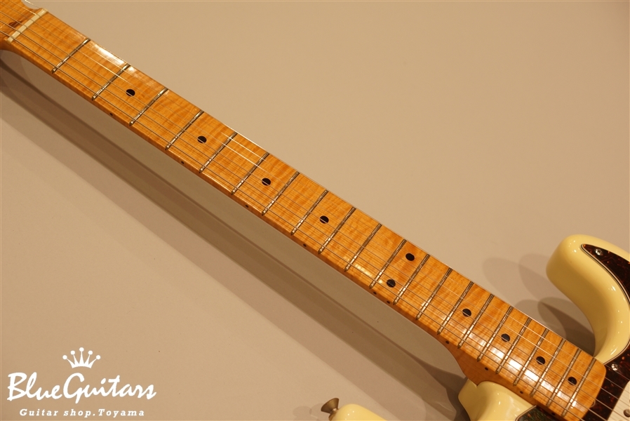 オールラッカー F社ロゴ ヘビーレリック ストラトキャスター