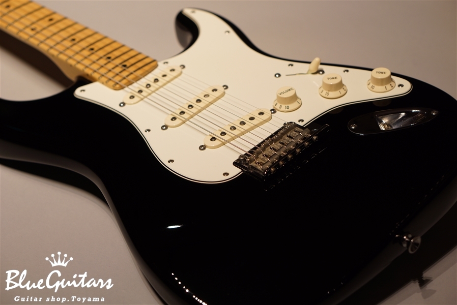 American Standard Stratocaster - Black/Maple