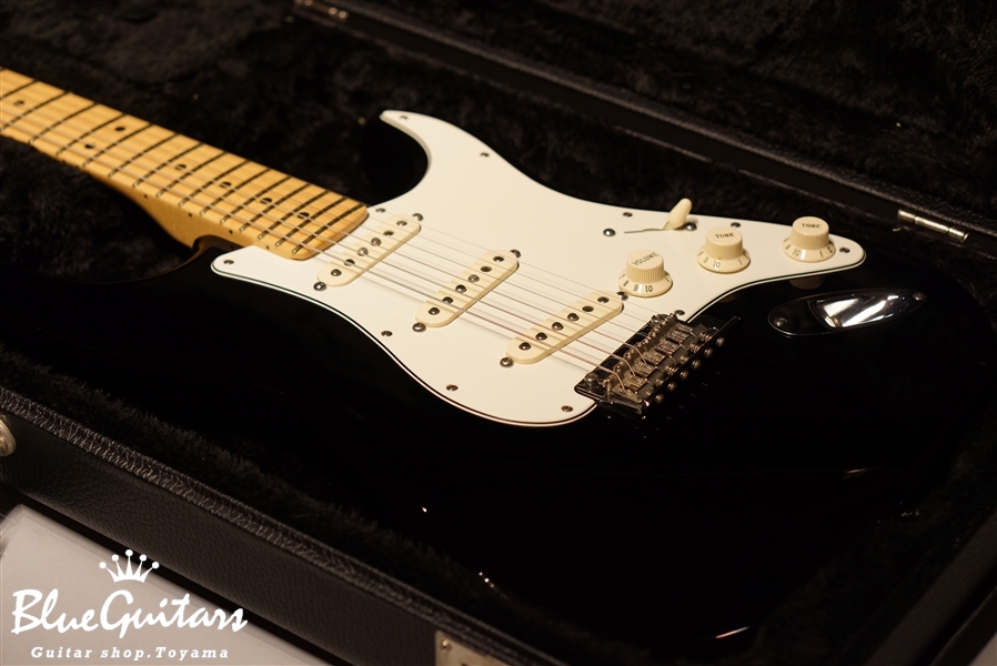 American Standard Stratocaster - Black/Maple