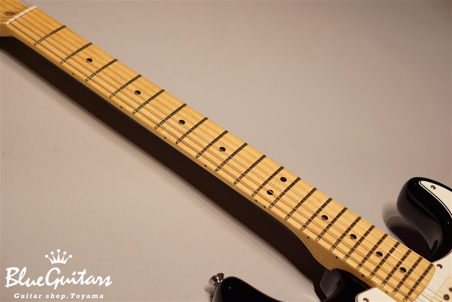 American Standard Stratocaster - Black/Maple