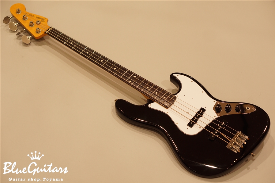 Fender JAPAN JB62 - Black | Blue Guitars Online Store
