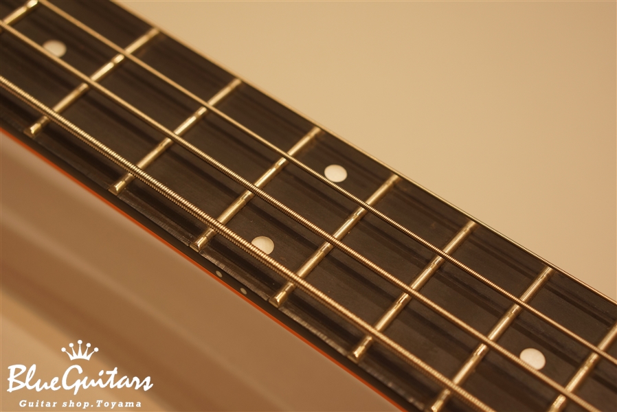 ORANGE O' BASS - Orange | Blue Guitars Online Store