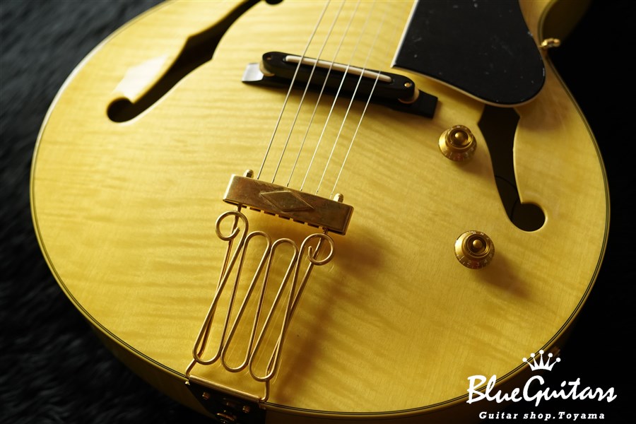 YAMAHA AEX1500 - Natural | Blue Guitars Online Store