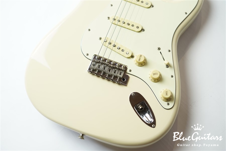 Fender JAPAN ST62-TX - Vintage White | Blue Guitars Online Store