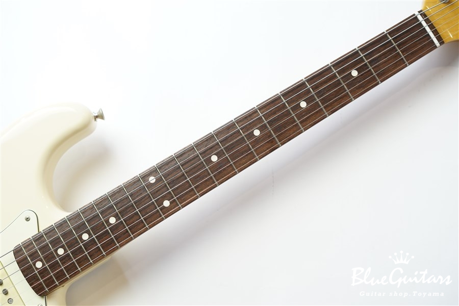 Fender JAPAN ST62-TX - Vintage White | Blue Guitars Online Store
