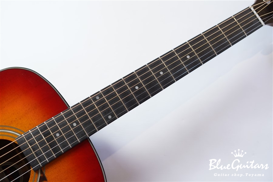 Morris F-351 I - Cherry Sunburst | Blue Guitars Online Store
