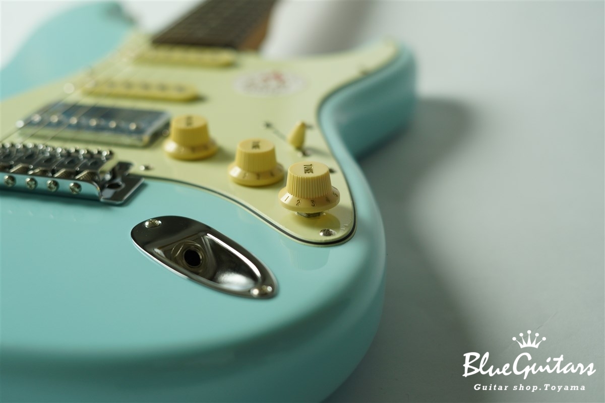 Bacchus BST-2-RSM/R - Pastel Sonic Blue | Blue Guitars