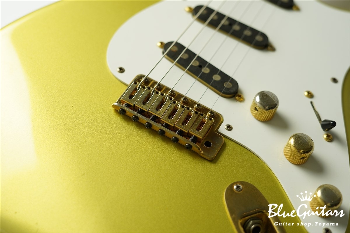 SCHECTER 2002年製 TRAD-ST - Gold | Blue Guitars Online Store