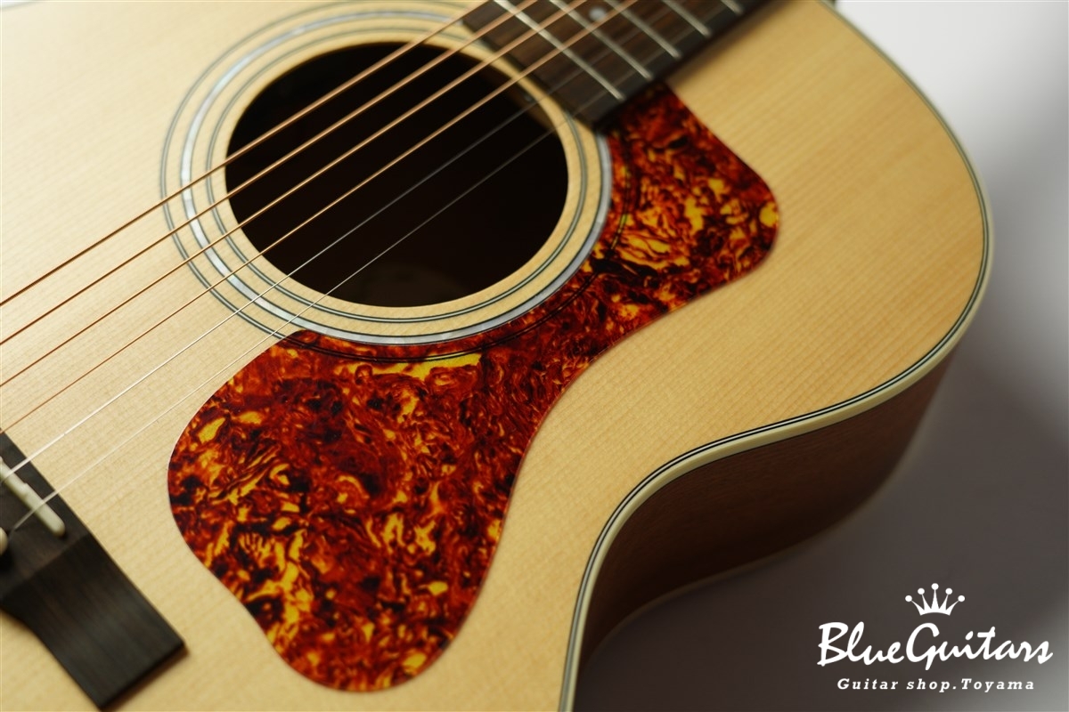 GUILD OM-240E | Blue Guitars Online Store