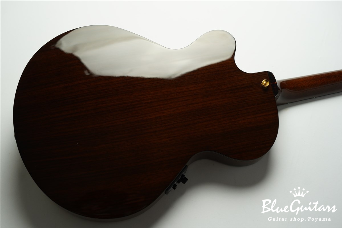 Crews Maniac Sound ES-1500C - Natural | Blue Guitars Online Store