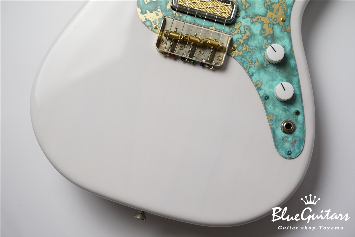 stilblu IRIS #140 - White Blonde with Art Texture | Blue Guitars 