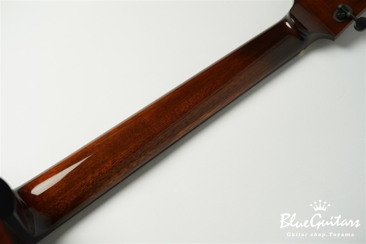 OM "Nadia" - Solid Engelmann Spruce/Solid Fiddleback Honduran Mahogany