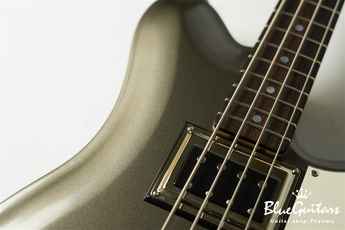 Supreme Collection Stormbreaker Bass - Charcoal Frost Metallic #23023