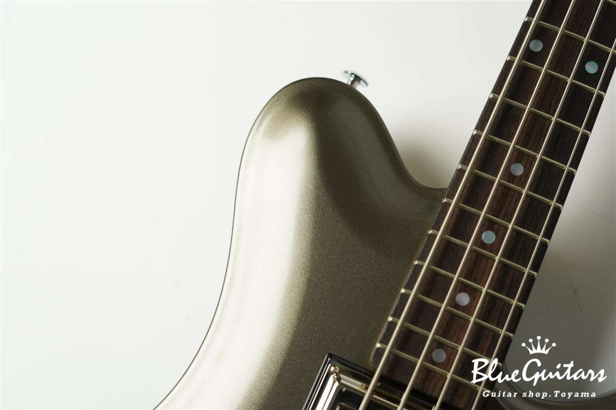 Supreme Collection Stormbreaker Bass - Charcoal Frost Metallic #23023