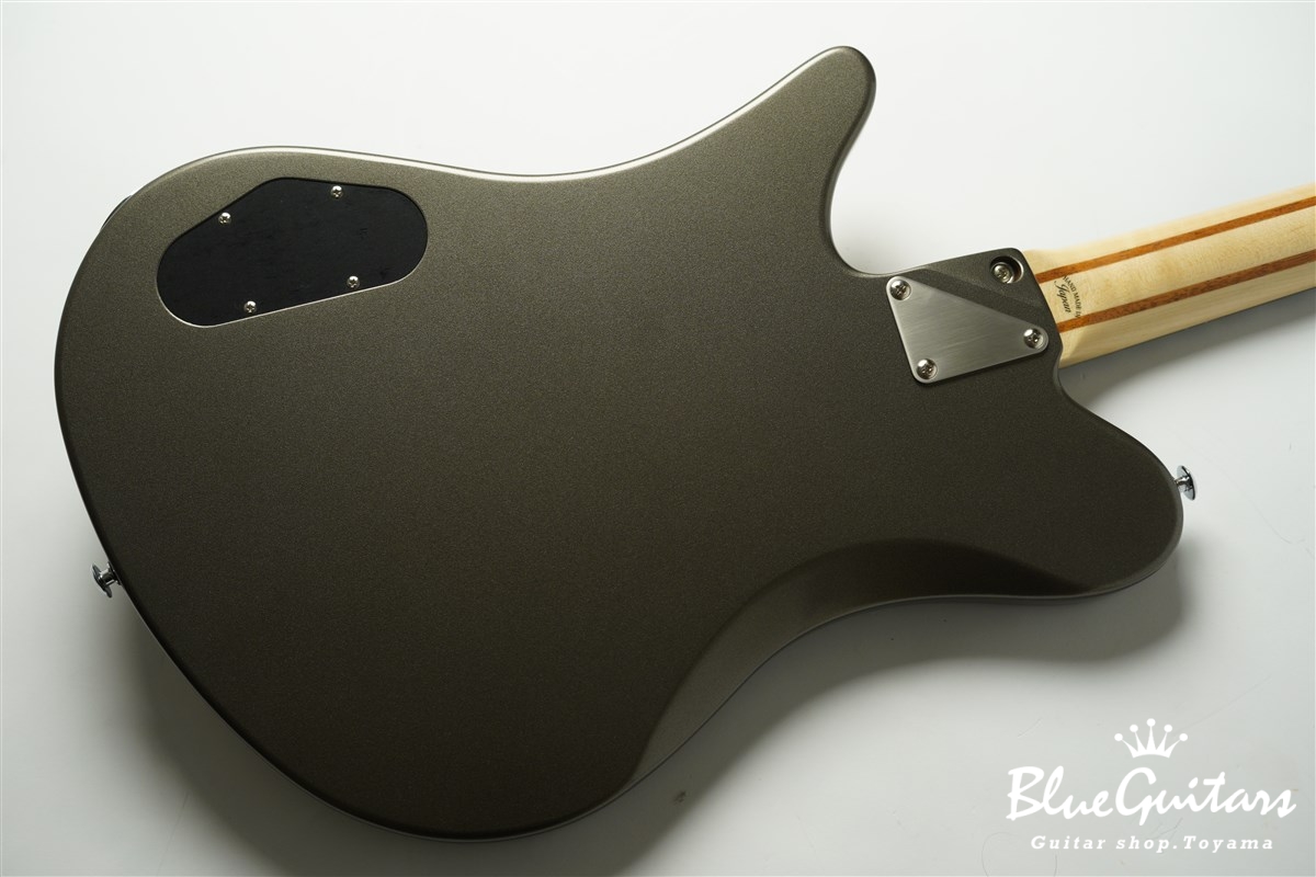 Supreme Collection Stormbreaker Bass - Charcoal Frost Metallic #23023